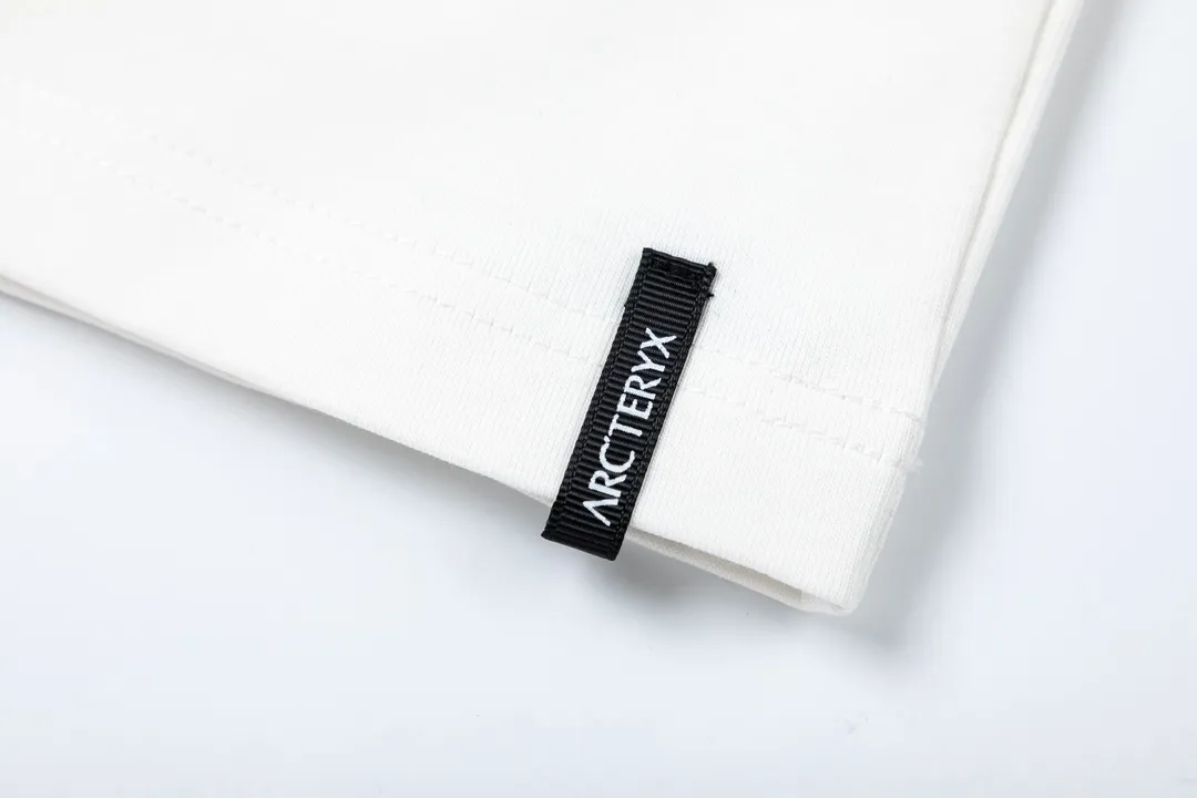 Ayc Teryx 2024FW LOGO Premium 32s Same Style ：Black White Size：XS S M L